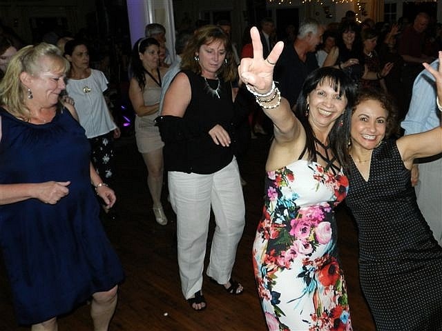 Singles Dances In Monroe Connecticut Ct Contacts Llc